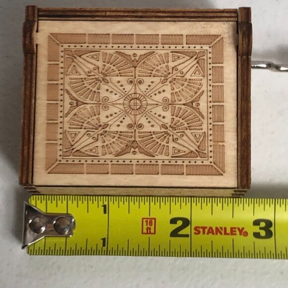 Totoro Mei Satsuki Hand Crank Wooden Music Box Anime Studio Ghibli Musical - Picture 11 of 11